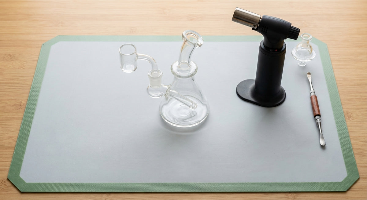 Beginner Dab Rig Setup: First Torch To Dab - Oil Slick Pad