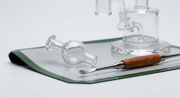Ergonomic Carb Caps and Dab Tools for Wrists - Oil Slick