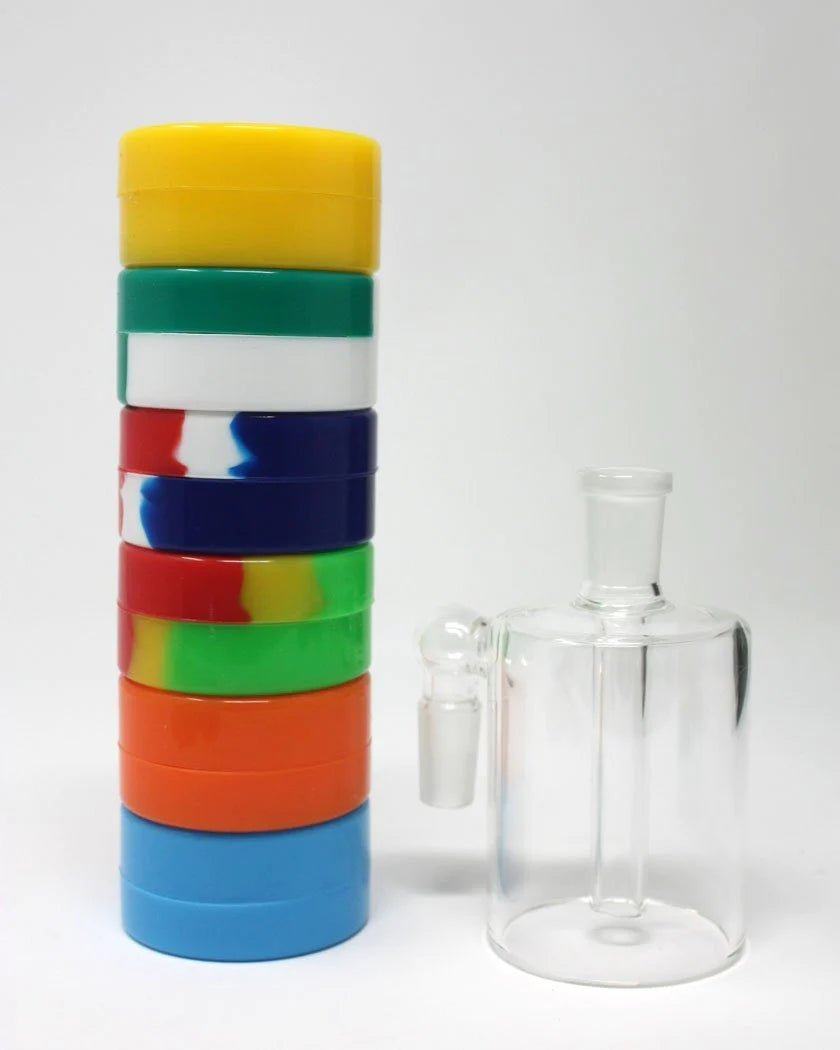 Elevate Your Dabbing Experience: Embrace the Efficiency of Oil Slick's Reclaim Catcher with Silicone Container - Oil Slick