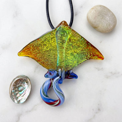 2″ Peaselburg Dichro Stingray Pendant