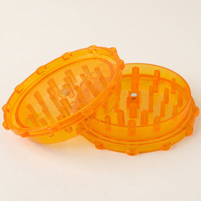 3" Plastic Grinder, light background