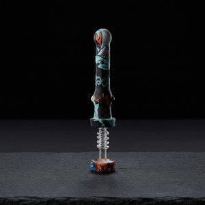 4.5″ Silicone Decal Nectar Straw W/ Quartz Tip on dark slate surface - Oil Slick Pad