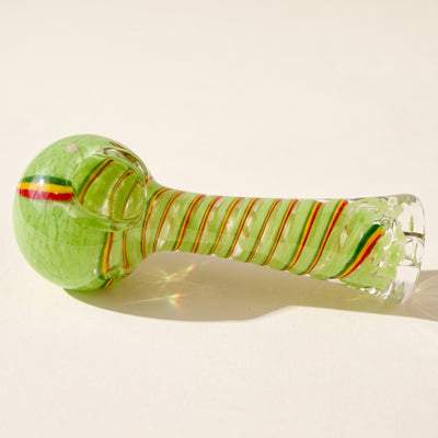 4" Flat Mouth Frit w/ Rasta Swirl Hand Pipe, light background