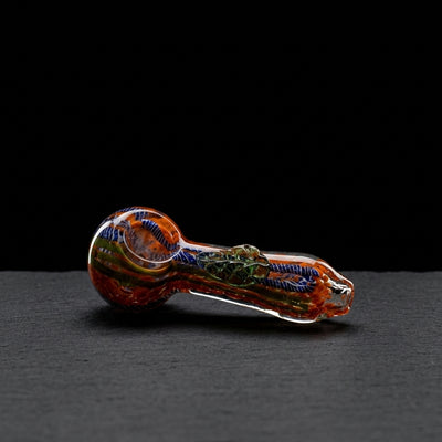 4" Frit Twisted Cane Leaf Hand Pipe on dark slate surface - Oil Slick Pad