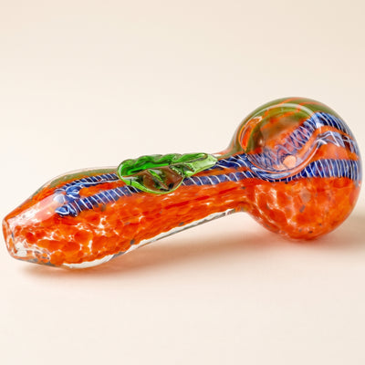 4" Frit Twisted Cane Leaf Hand Pipe, light background