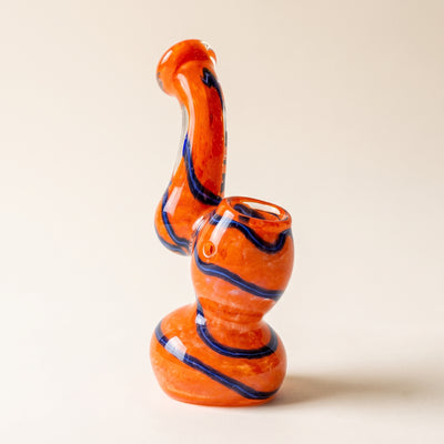 4" Frit Two-Tone Squiggle Line Mini Bubbler, light background