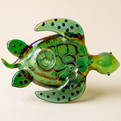 4" Iridescent Turtle Hand Pipe, light background