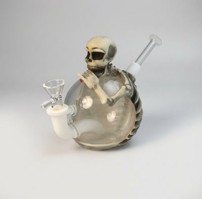 5.8" Pvc Skull Water Pipe | Glass + Silicone