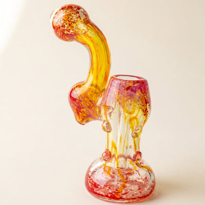 5.5" Frit Fume & Squiggly Line w/ Clear Dots Body Bubbler, light background