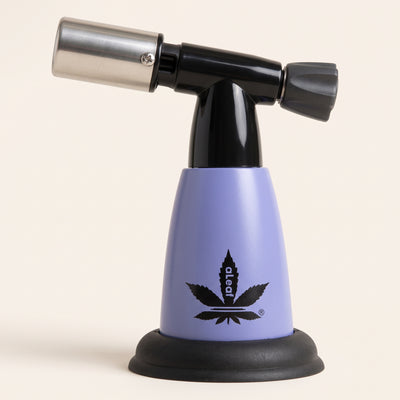 5" aLeaf Turbo Blow Torch V2, light background