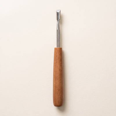 5" Metal & Bamboo Flat Dab Tool, light background
