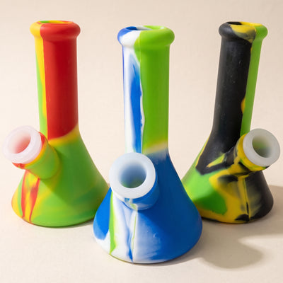 5" Silicone Beaker, light background