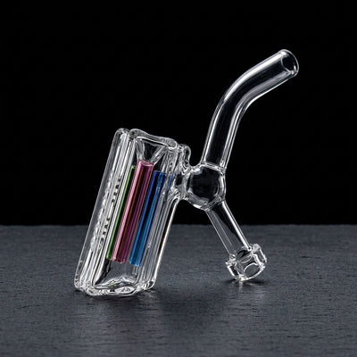 6" Encore Salt Shaker Medium Hammer Bubbler on dark slate surface - Oil Slick Pad
