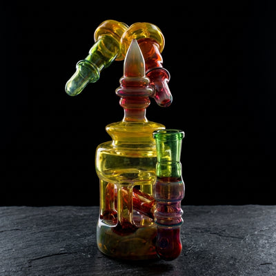 7.5" Fume & Color Pillar Rig on dark slate surface - Oil Slick Pad