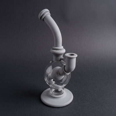 7.5" Silicone w/ Glass Globe Rig