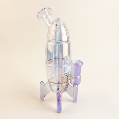 7″ Iridescent Sculpted Rocket Rig, light background
