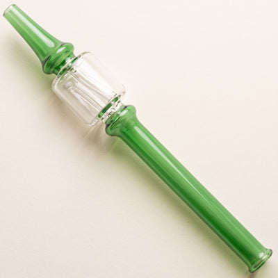 7" One Piece Worm Nectar Straw, light background