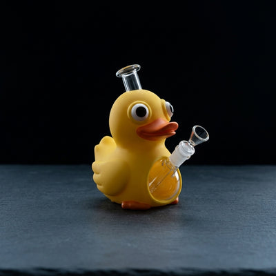 8.1" Big duck water pipe on dark slate surface - Oil Slick Pad