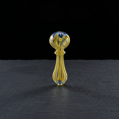 4" Fume Color Flower Maria Hand Pipe in Blue