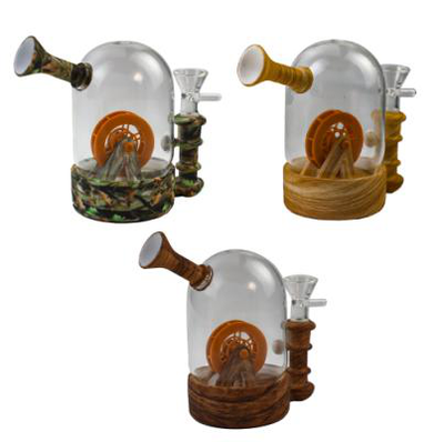 Waterwheel water pipe - lifestyle shot