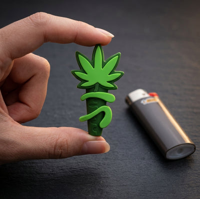 710 Leaf Silicone Hand Pipe