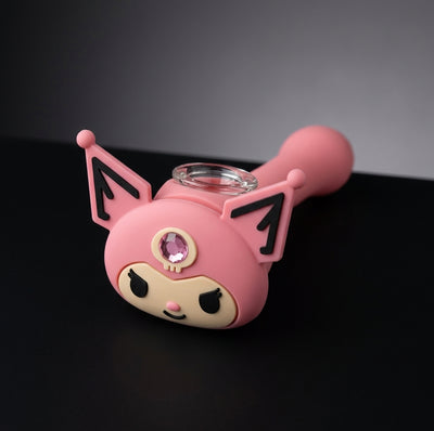 Dark Bunny Skull Hand Pipe - scale reference