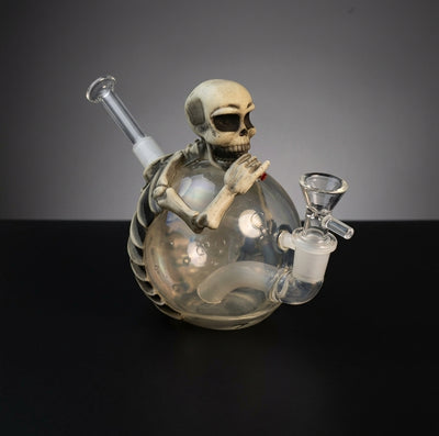 5.8'' pvc skull water pipe - detail view