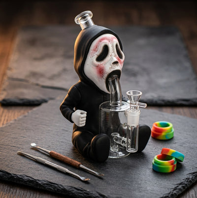 9.8" Deadly ghost water pipe - detail view