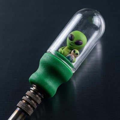 6.5'' Plastic nectar collector (steel nail) - alternate angle