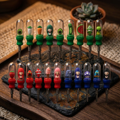 6.5'' Plastic nectar collector (steel nail) - lifestyle shot