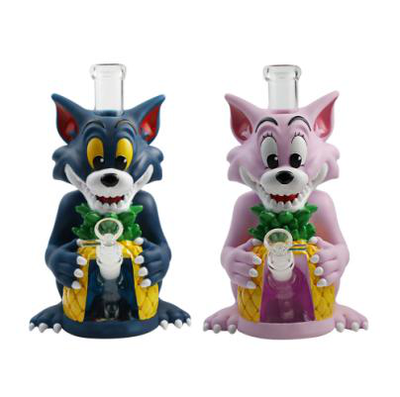10.4'' Mischievous Gray Cat Water Pipe - lifestyle shot