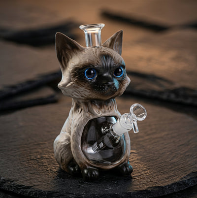 9.4" Siamese cat water pipe - detail view