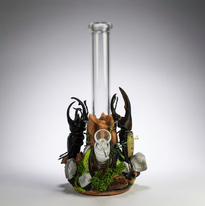 10.4" Beetle fighting water pipe - alternate angle
