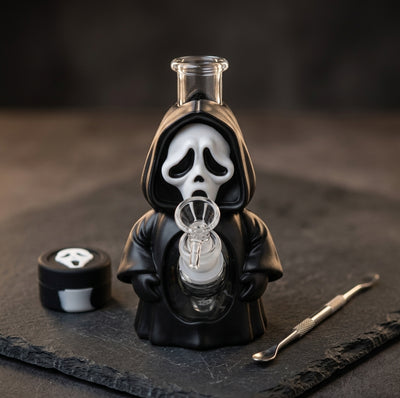 6.6" Scary Face Water Pipe - main product photo