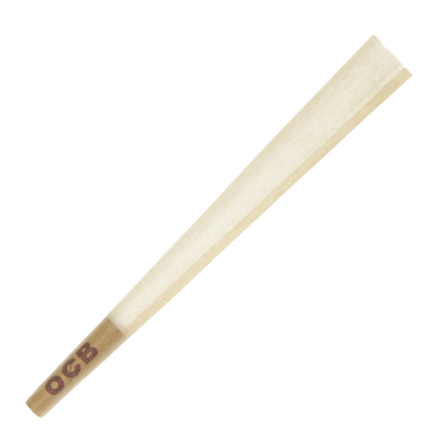OCB Unbleached King Cones – 3 Count / 24 Packs - lifestyle shot