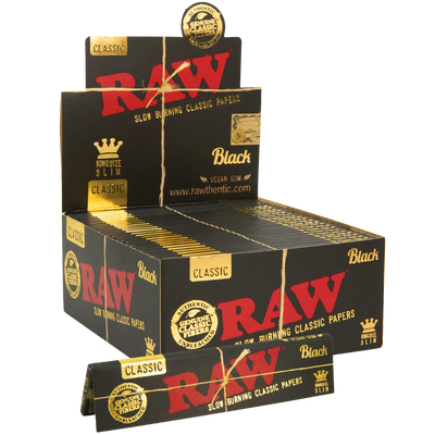 RAW Black Classic King Size Slim Rolling Papers - detail view