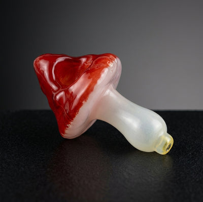 Mushroom glass pipe - detail view