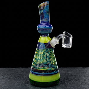 6.5" Wisco Kid Sectional Flask Rig on dark slate surface - Oil Slick Pad