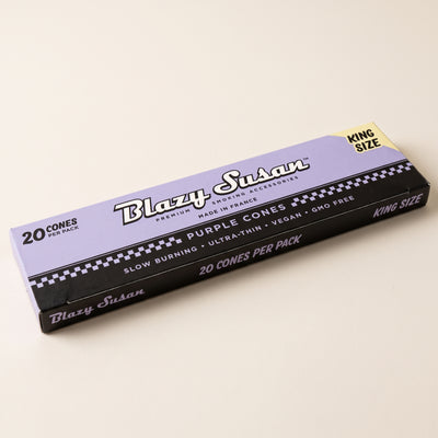 Blazy Susan Purple Paper Cones – 110mm King Size 20ct, light background