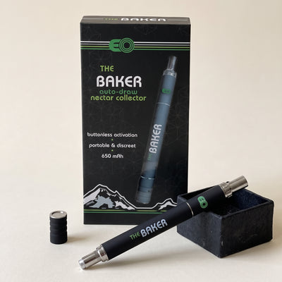 Eo Vape (The Baker) Electronic Nectar Collector, light background