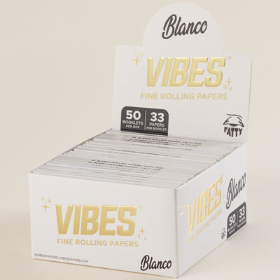 Vibes Blanco Booklets Fatty 33 – 50 Display Box, light background