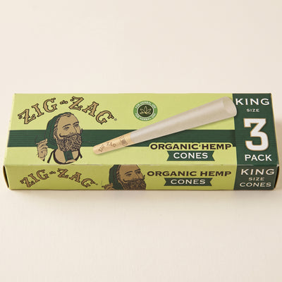 Zig Zag Paper Cones Organic Hemp King – 3pk, light background