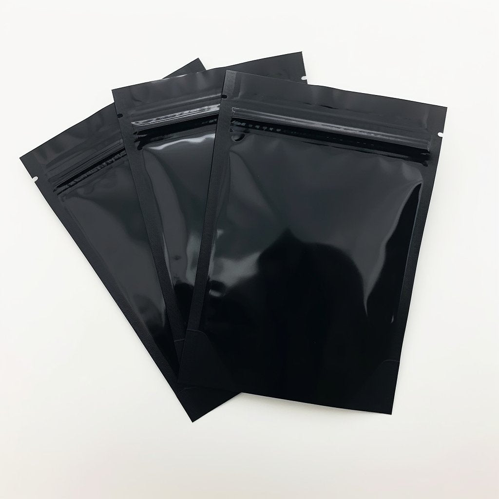 1g Small Black/Black Mylar Bag